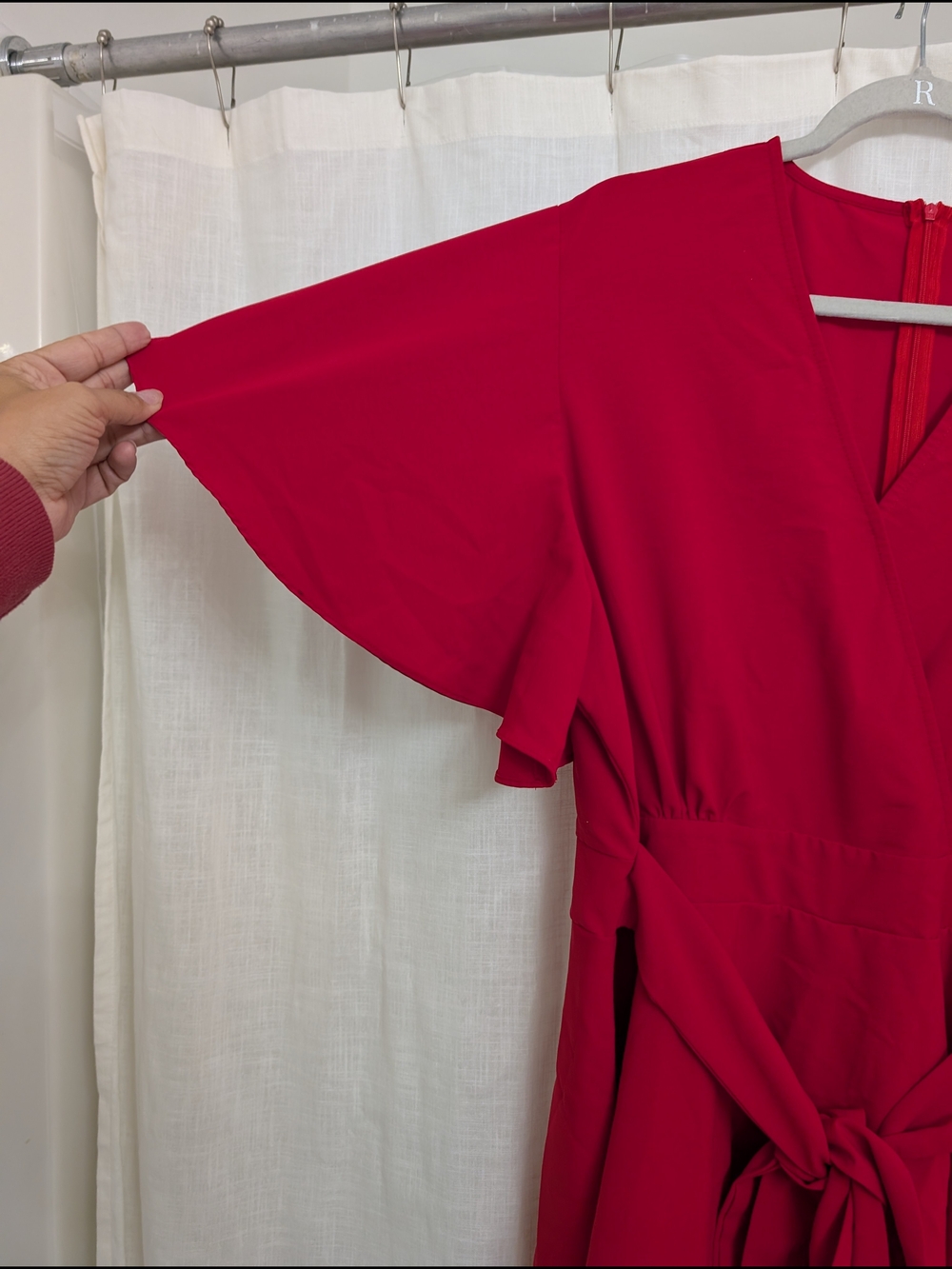 Women's Red Flutter Sleeve Wrap Romper Size XXL Tie Waist V-Neck - Picture 2 of 4